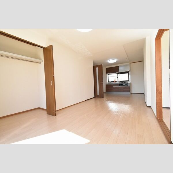 居室・リビング (LDK12帖)