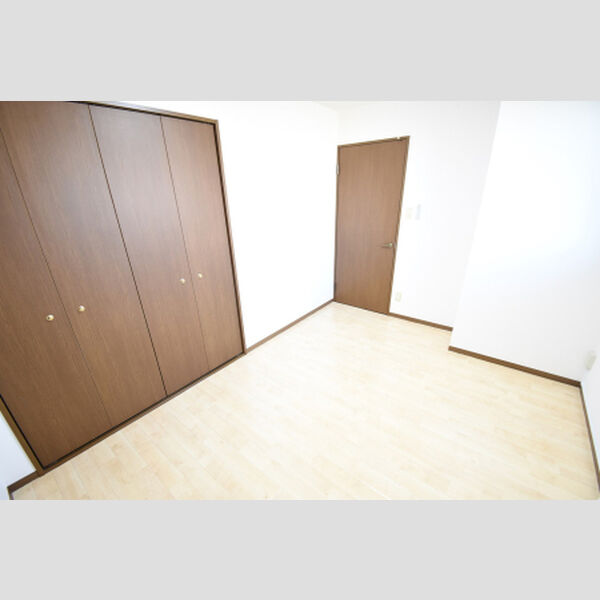 その他 (洋室5.6帖)