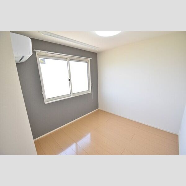 その他 (洋室5帖)