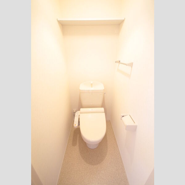 トイレ (温水洗浄暖房便座)