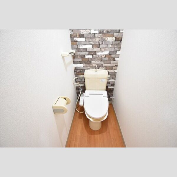 トイレ (温水洗浄暖房便座)