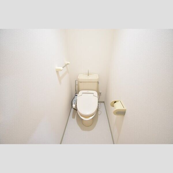 トイレ (温水洗浄暖房便座)