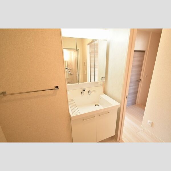 洗面所 (洗髪洗面化粧台)