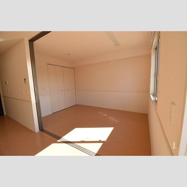 その他 (洋室6帖)