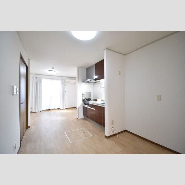 居室・リビング (LDK12帖)