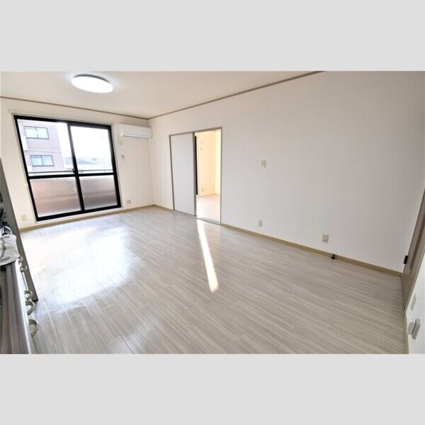 居室・リビング (LDK12帖)