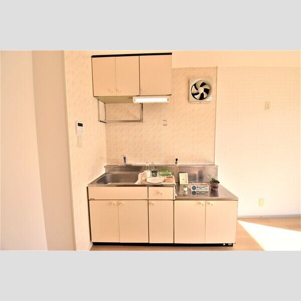 キッチン (キッチン)