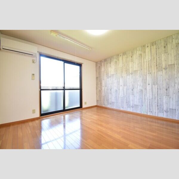 その他 (洋室8帖)