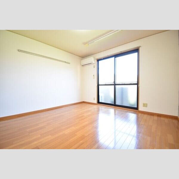 その他 (洋室8帖)