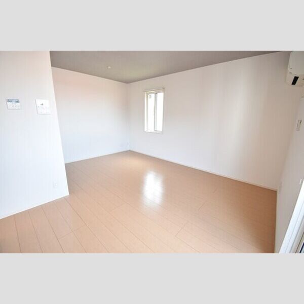 その他 (洋室13.3帖)