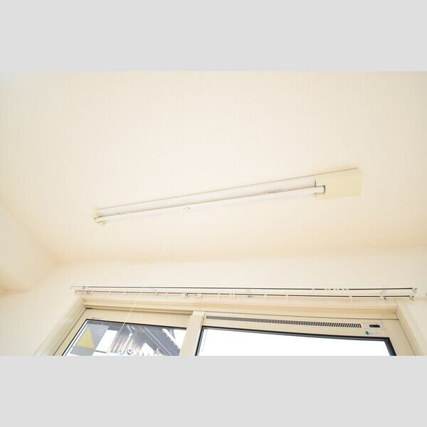 その他 (室内物干し)