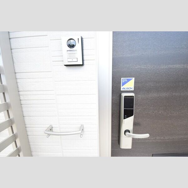 その他設備 (ICカードキー+TVインターホン)