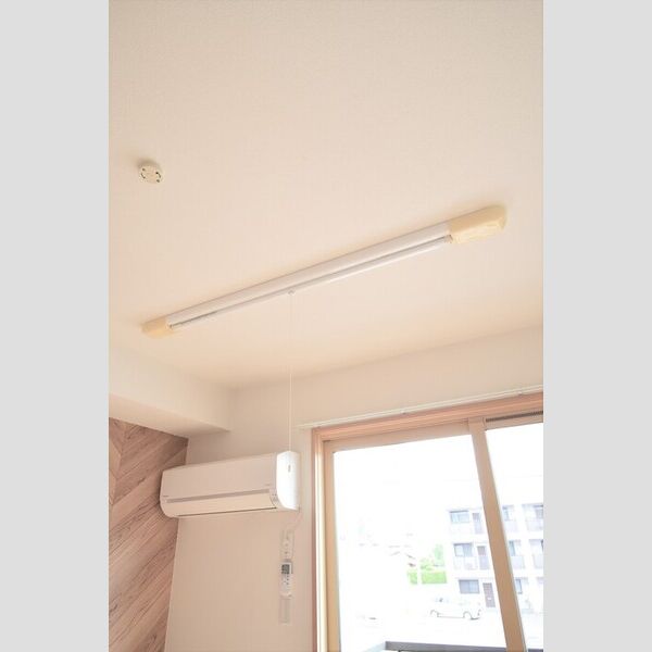 その他 (室内物干し)