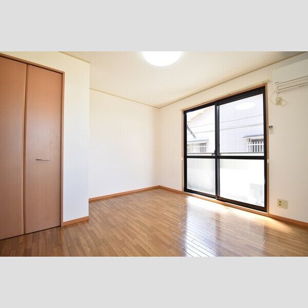 居室・リビング (洋室6.8帖)