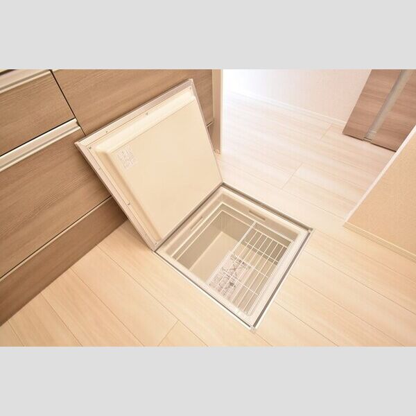 収納 (キッチン床下収納)