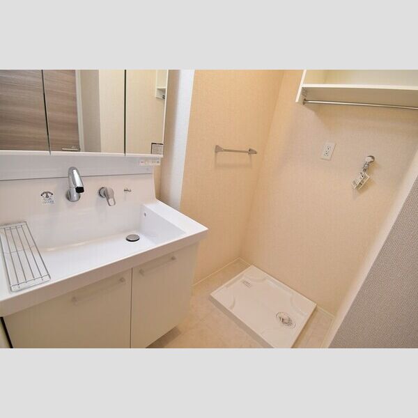 洗面所 (洗髪洗面化粧台)