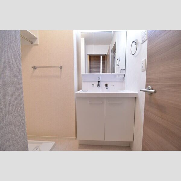 洗面所 (洗髪洗面化粧台)