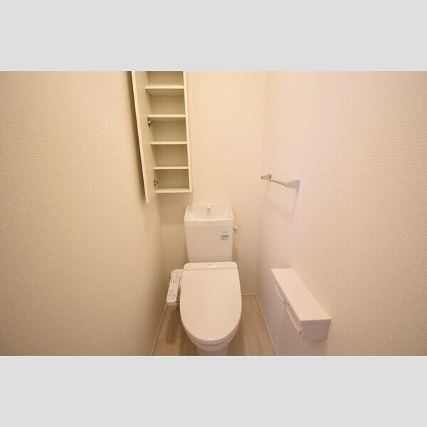 トイレ (温水洗浄暖房便座)