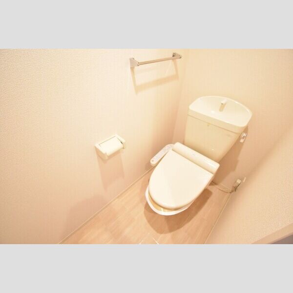 トイレ (温水洗浄暖房便座)