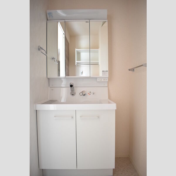 洗面所 (洗髪洗面化粧台)