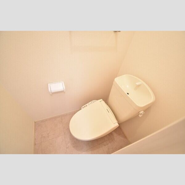 トイレ (温水洗浄暖房便座)