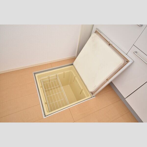 収納 (キッチン床下収納)