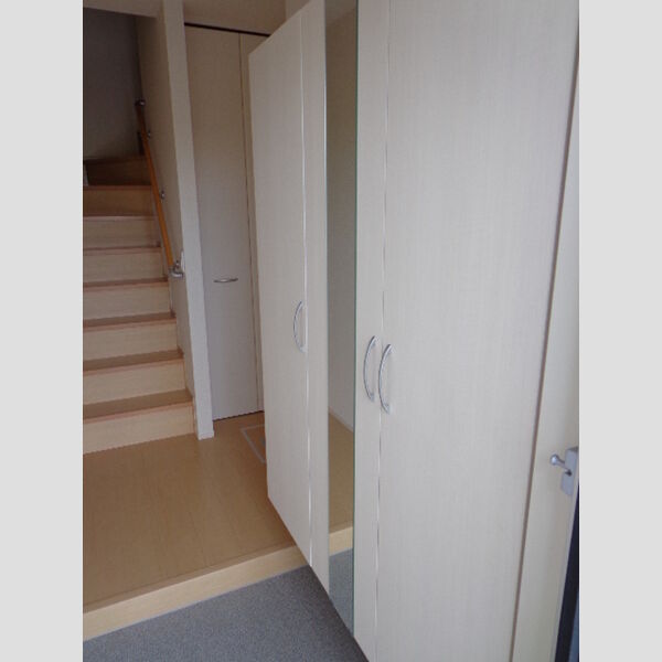 玄関 (シューズボックス)