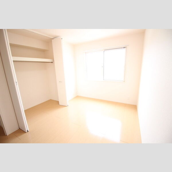 キッチン (北東洋室6帖)