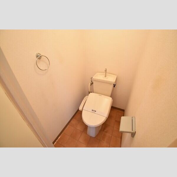 トイレ (温水洗浄暖房便座)