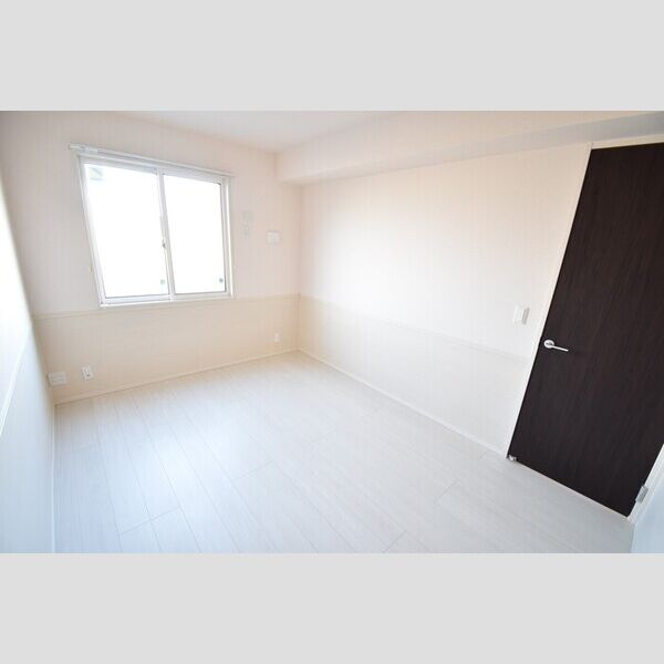 その他 (洋室6帖)