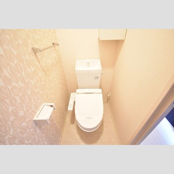 トイレ (温水洗浄暖房便座)