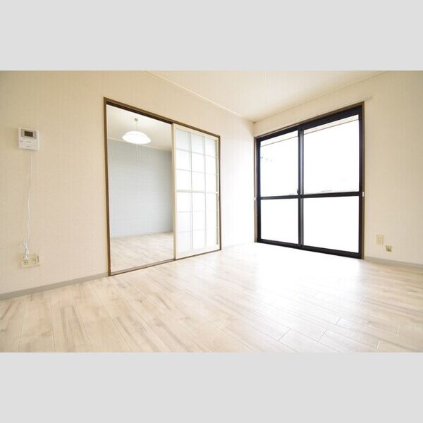 居室・リビング (DK7.3帖～洋室6帖)