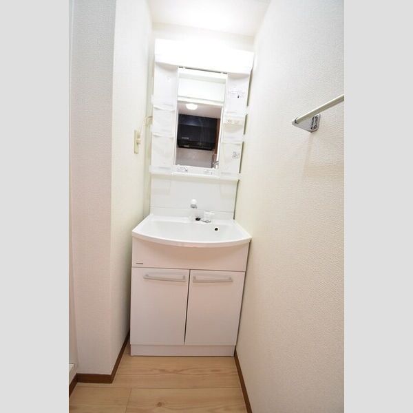 洗面所 (洗髪洗面化粧台)