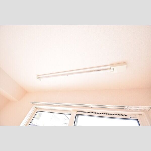 その他 (室内物干し)