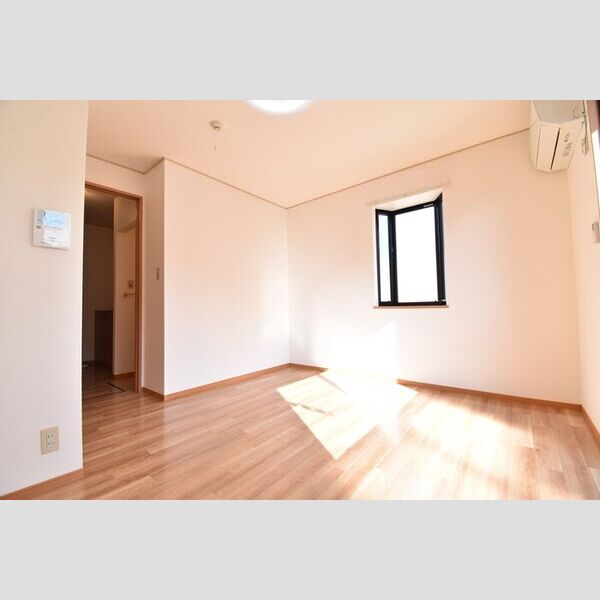 居室・リビング (洋室6.8帖)