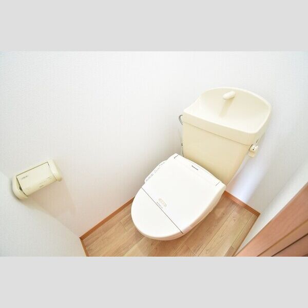 トイレ (温水洗浄暖房便座)