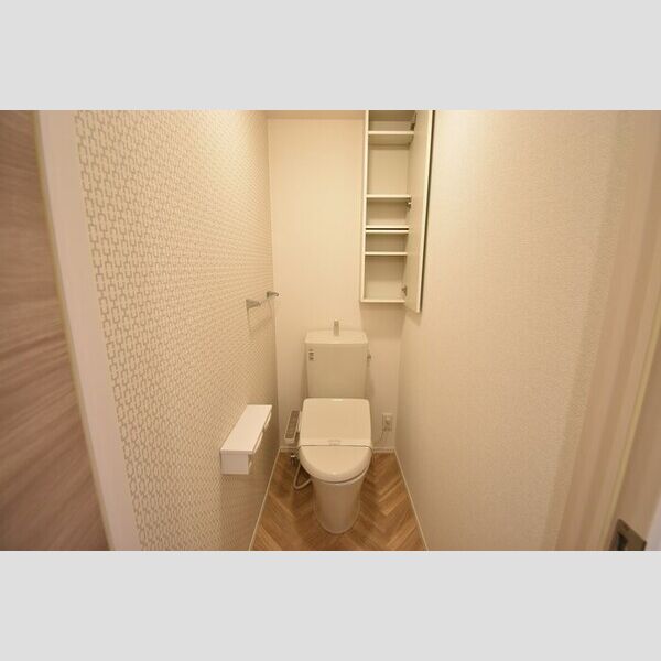 トイレ (温水洗浄暖房便座)