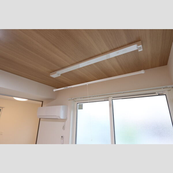 その他設備 (室内物干・LED照明・エアコン完備)