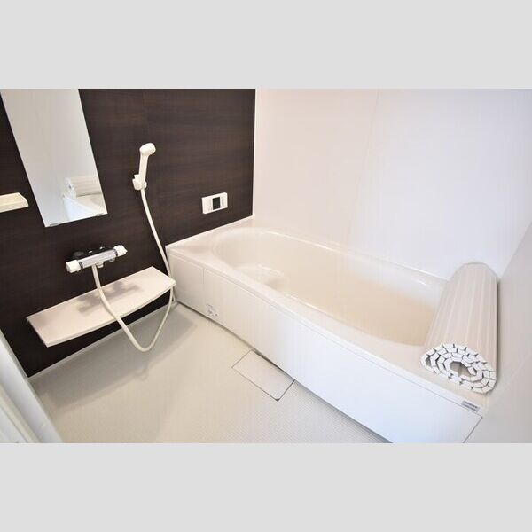 バス (浴室)