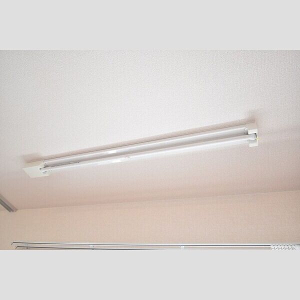 その他設備 (室内物干)