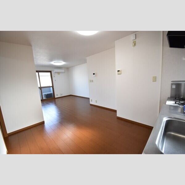 その他 (LDK13.5帖)