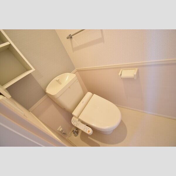 トイレ (温水洗浄暖房便座)