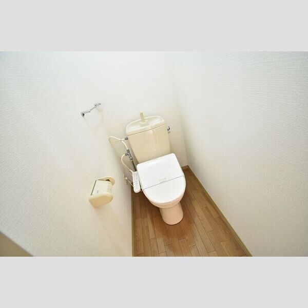 トイレ (温水洗浄暖房便座)