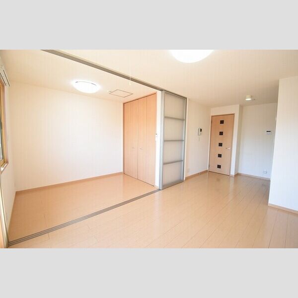 居室・リビング (LDK9.5帖～洋室3帖)