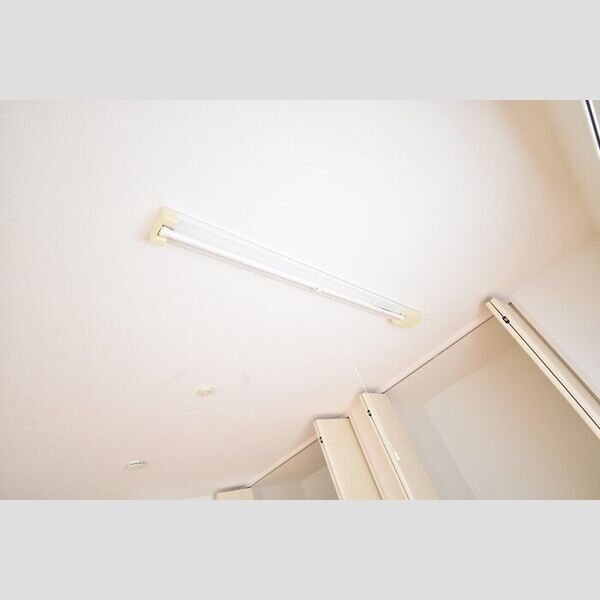 その他 (室内物干し)