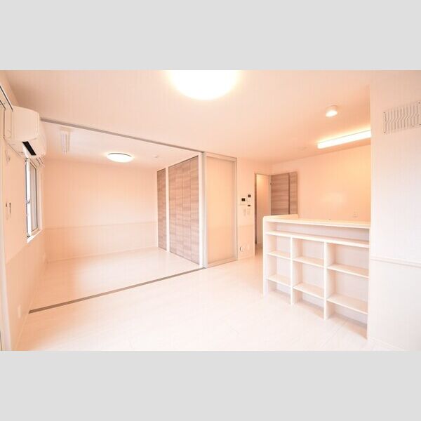 居室・リビング (LDK11.1帖～洋室4.5帖)