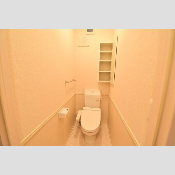 トイレ (温水洗浄暖房便座)