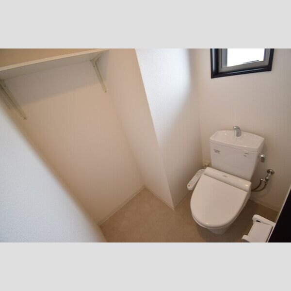 トイレ (温水洗浄暖房便座)