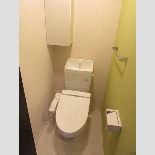 トイレ (温水洗浄暖房便座)