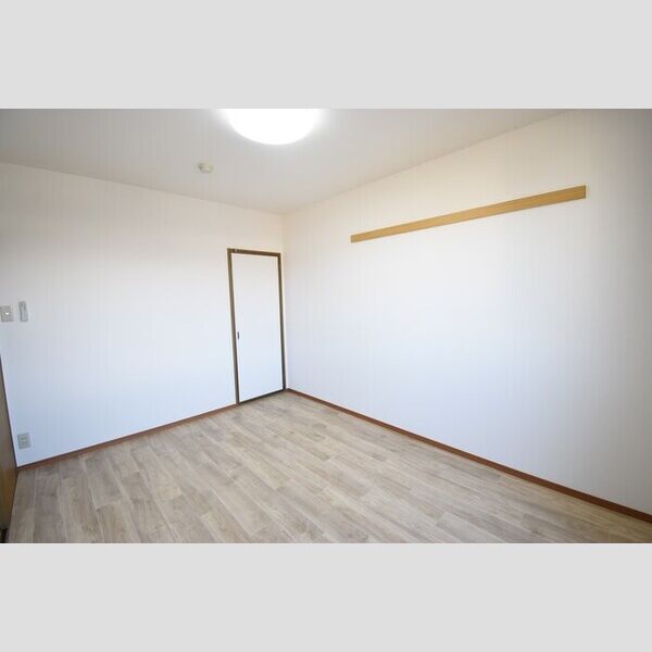 その他 (北西洋室6帖)